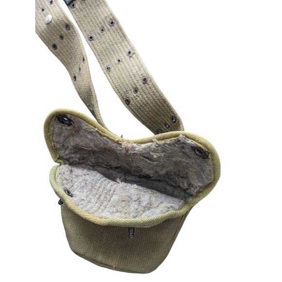Vintage WWII Olive Drab Military Canteen w/ Case and Belt 1944. Cup‎ 1945 W/Felt - Picture 11 of 11